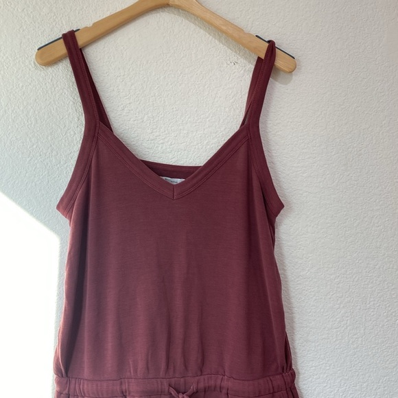 Daily Ritual Women's Burgundy Sunwashed Sleeveless Modal Blend V Neck Romper L - Picture 4 of 8